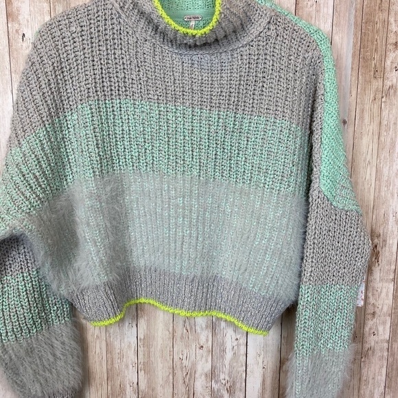 Free People Sunbrite Mock Neck Crop Sweater Size Small Women - Picture 5 of 13